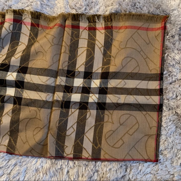 Burberry monogram check scarf - Picture 6 of 13
